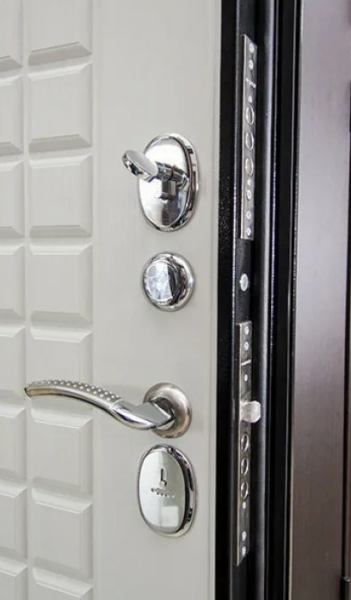 ДИПЛОМАТ ВЕНГЕ / БЕЛЕНЫЙ ДУБ